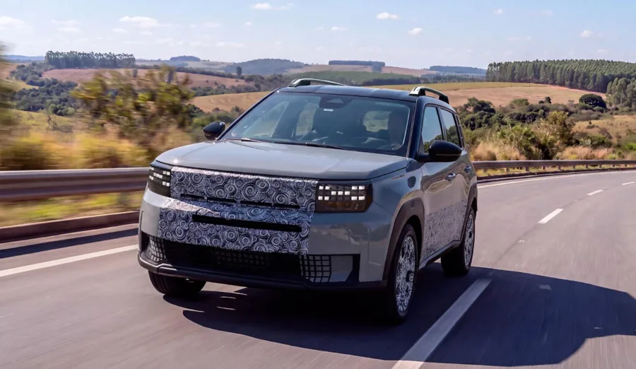 Novo Fiat Argo X 2027 entra em produção com seis versões, motores 1.0 de 75 cv e 1.0 turbo híbrido leve de 116 cv, câmbio manual ou CVT e lançamento previsto para novembro