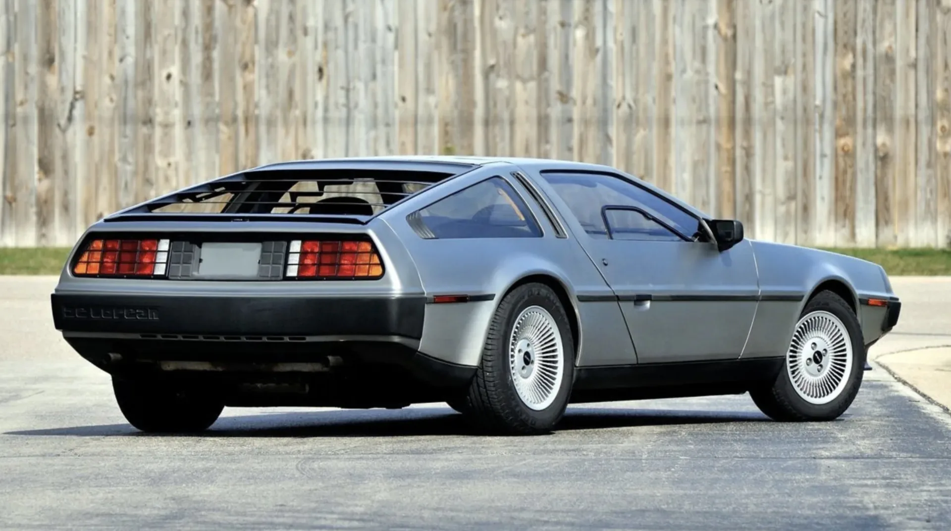 DeLorean DMC-12 2.8 V6 1981