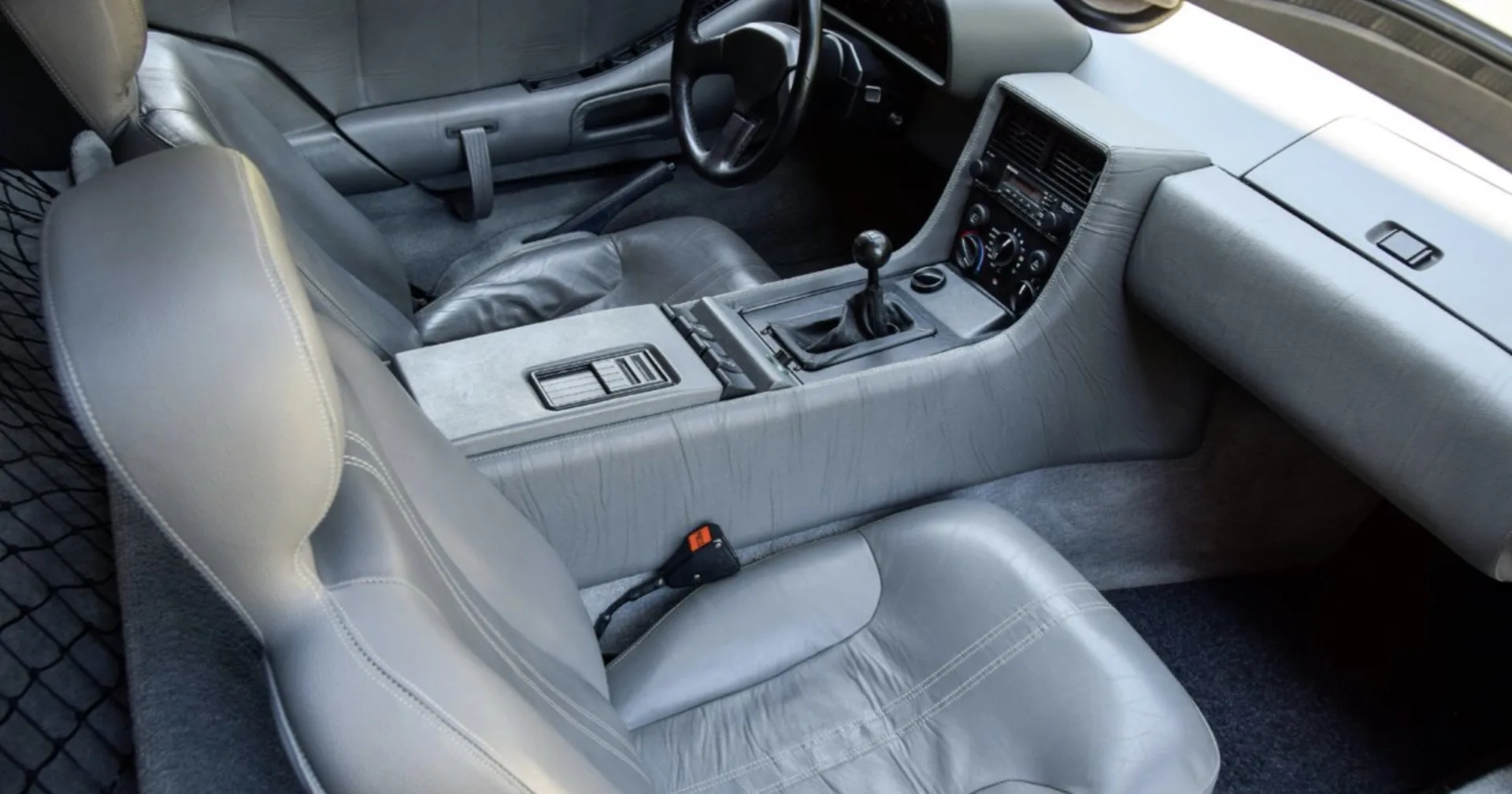 DeLorean DMC-12 2.8 V6 1981