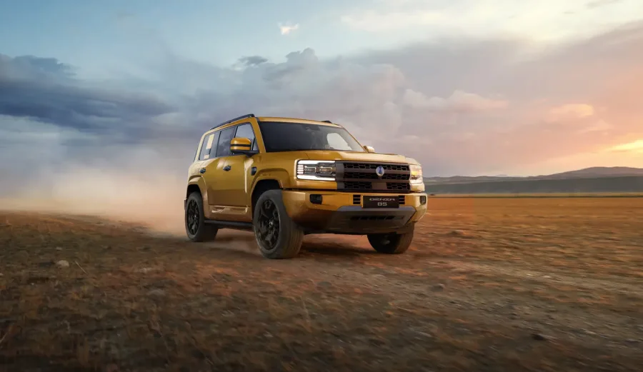 A única versão do Denza B5 1.5 PHEV 2026 combina tração integral, eficiência elétrica e robustez, servindo para cidade, estrada e uso off-road leve com versatilidade.