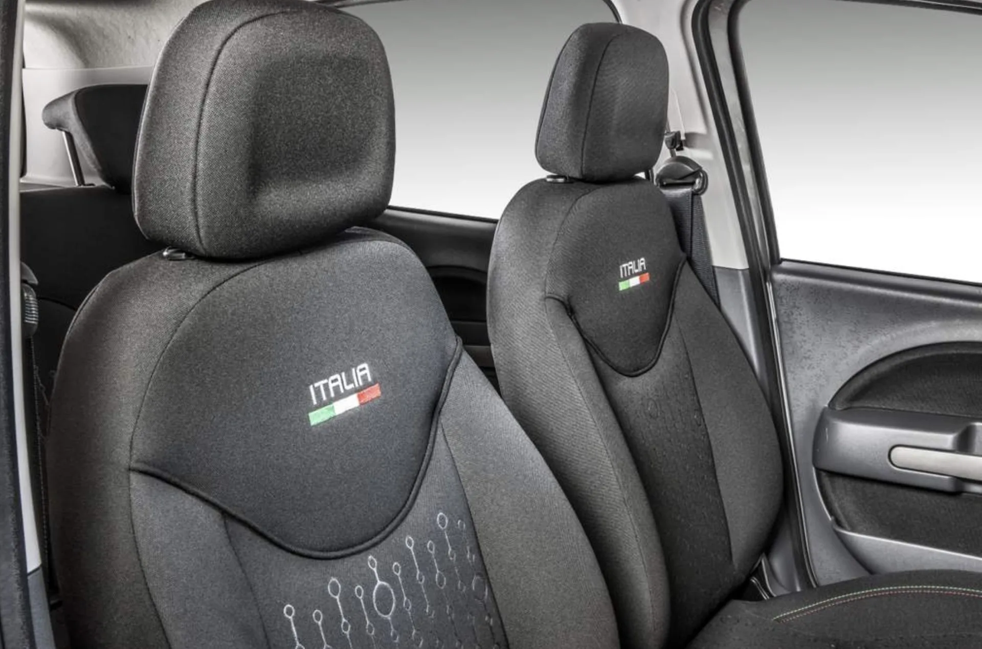 Fiat Uno Vivace Italia 2013, edição especial, ainda vale a escolha no mercado de usados