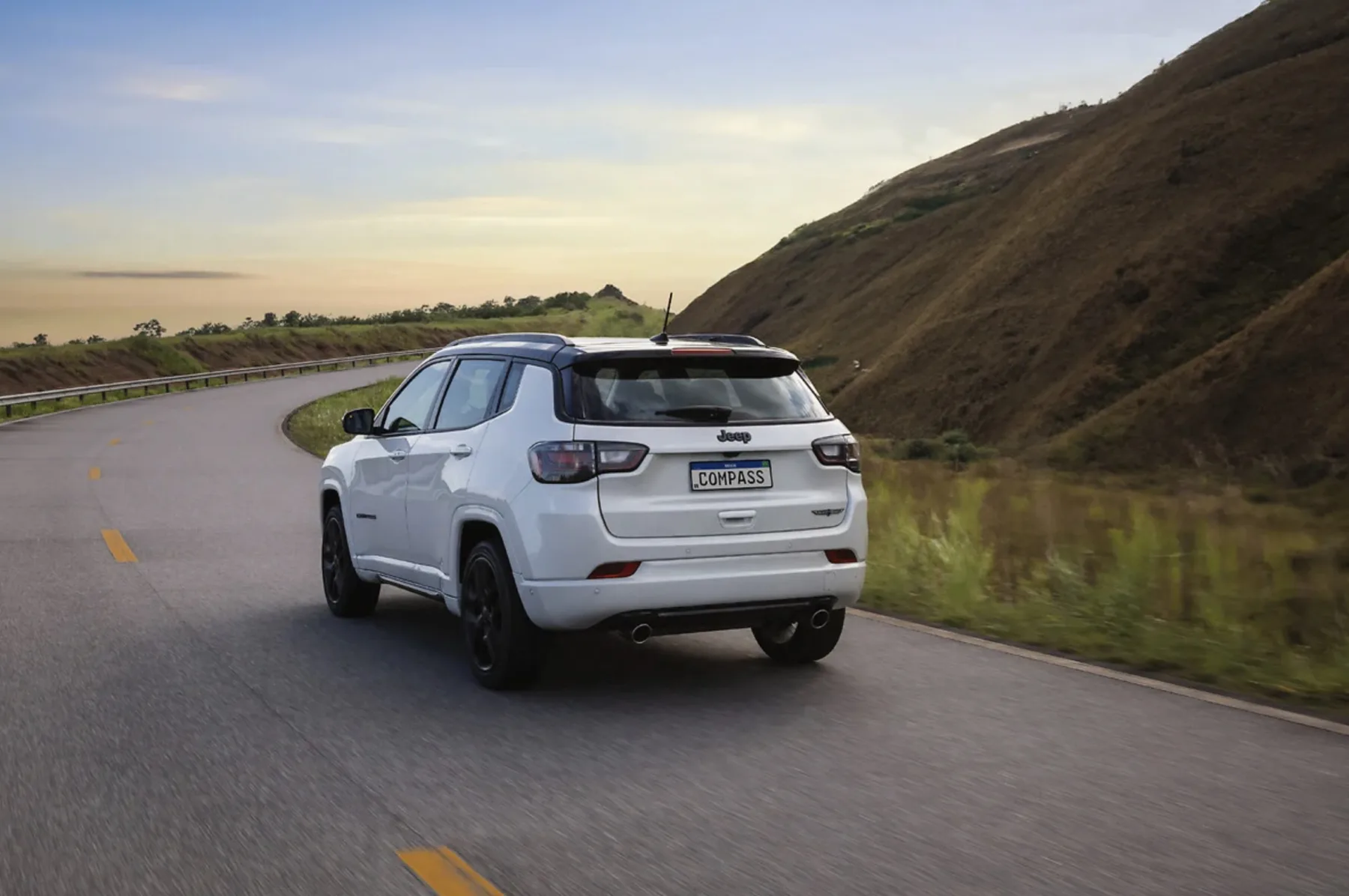 Jeep Compass Blackhawk 2.0 2026