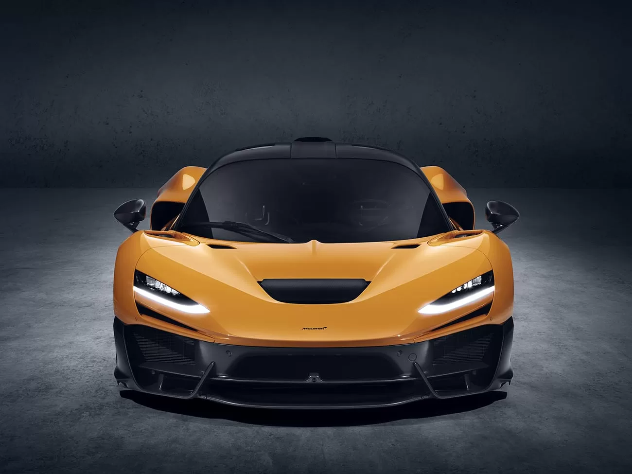 McLaren W1 4.0 V8 2025