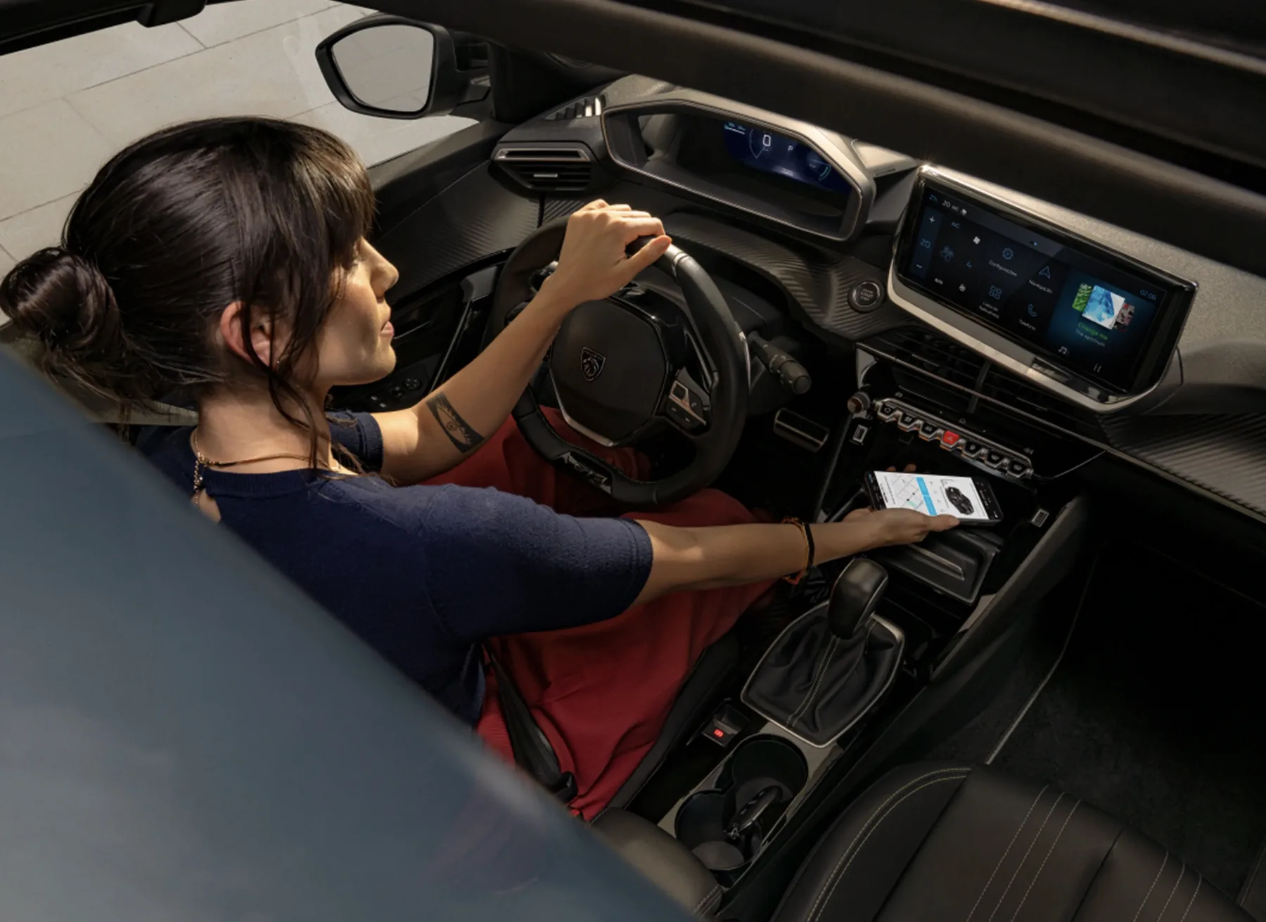 Peugeot 2008 GT 1.0 Hybrid 2026