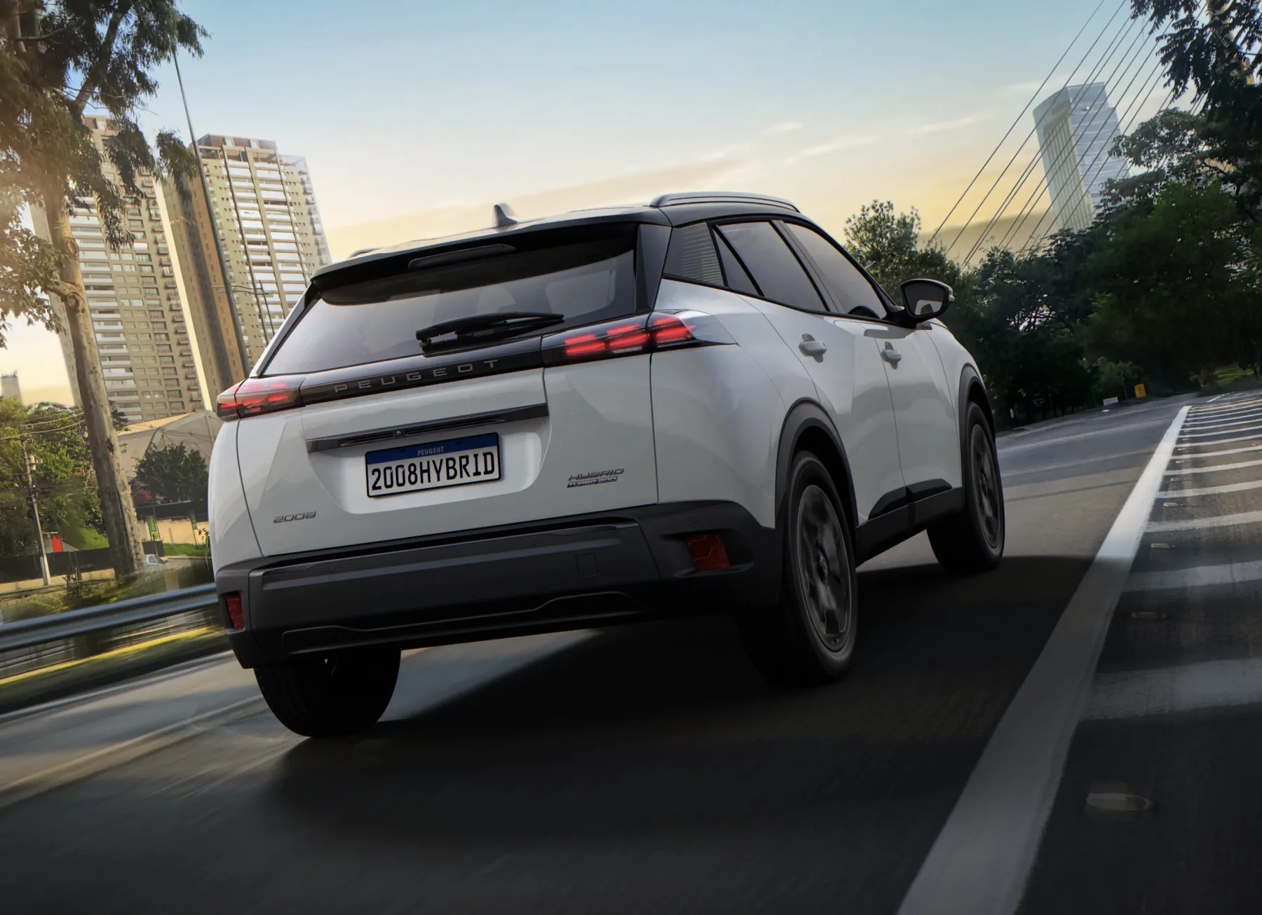 Peugeot 2008 GT 1.0 Hybrid 2026