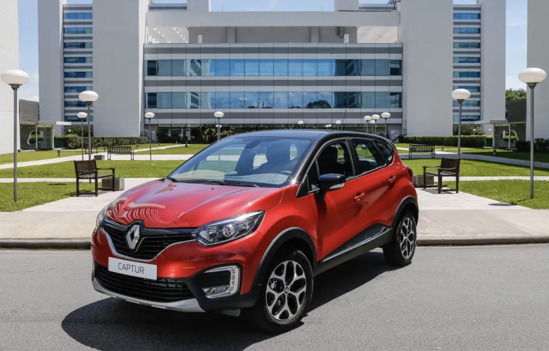 Renault Captur Intense 2.0 AT 2019
