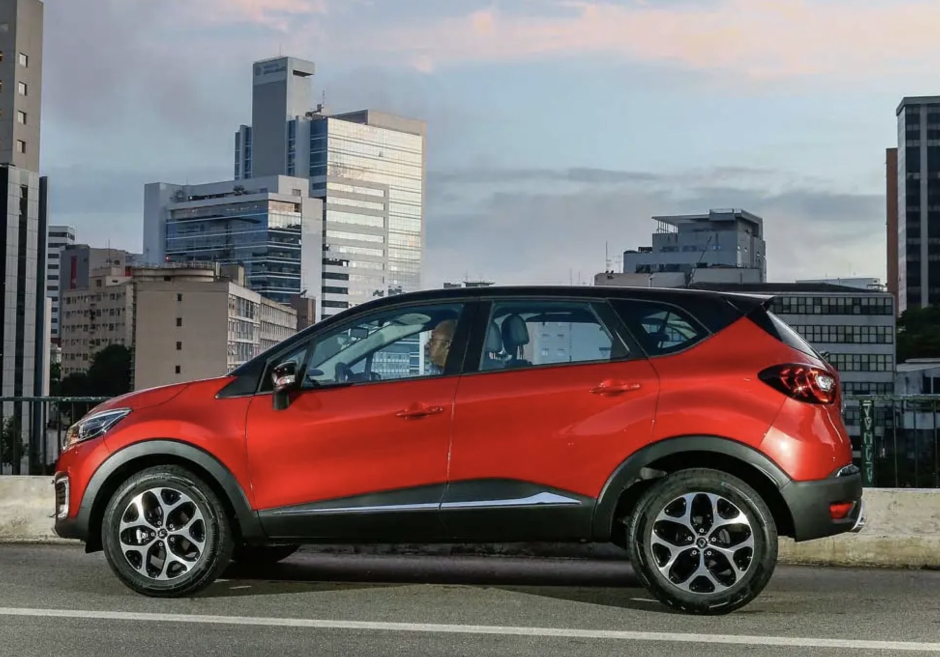 Renault Captur Intense 2.0 AT 2019