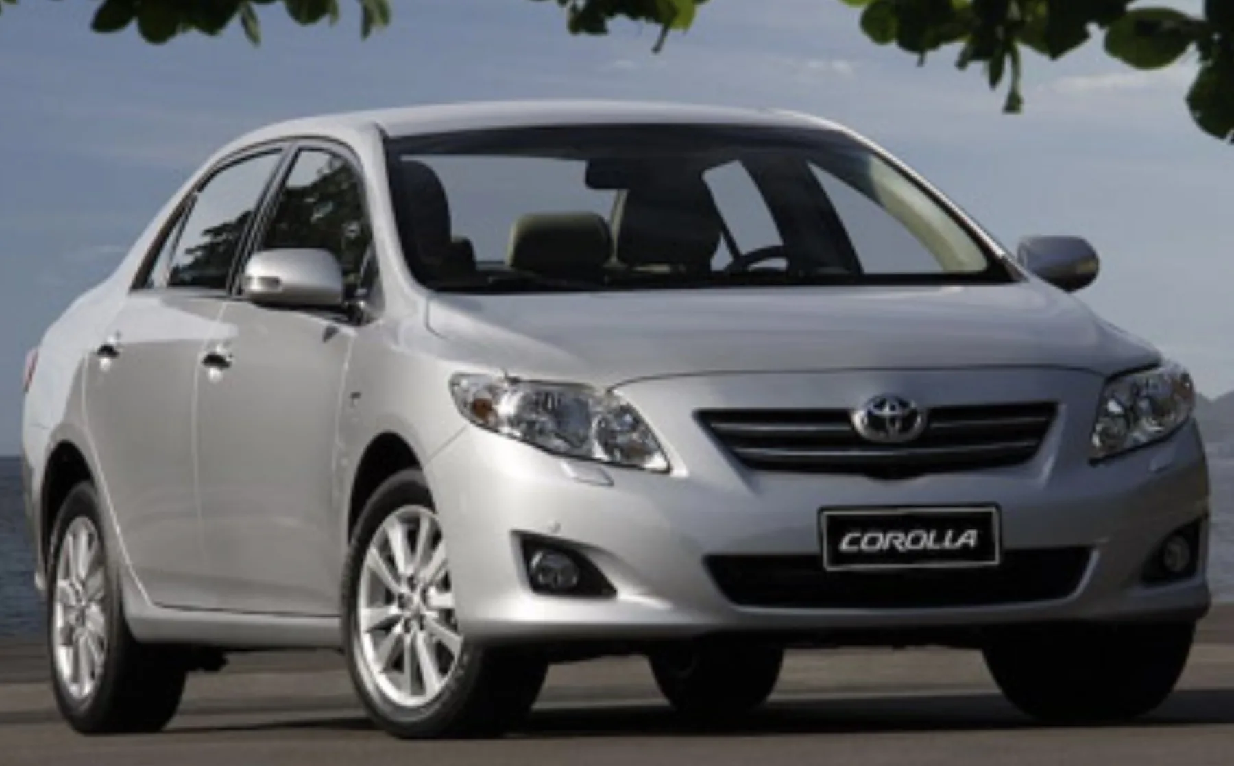 Toyota Corolla XLi 1.8 AT 2012