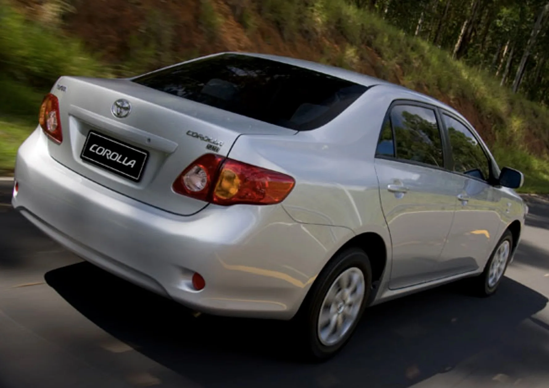 Toyota Corolla XLi 1.8 AT 2012