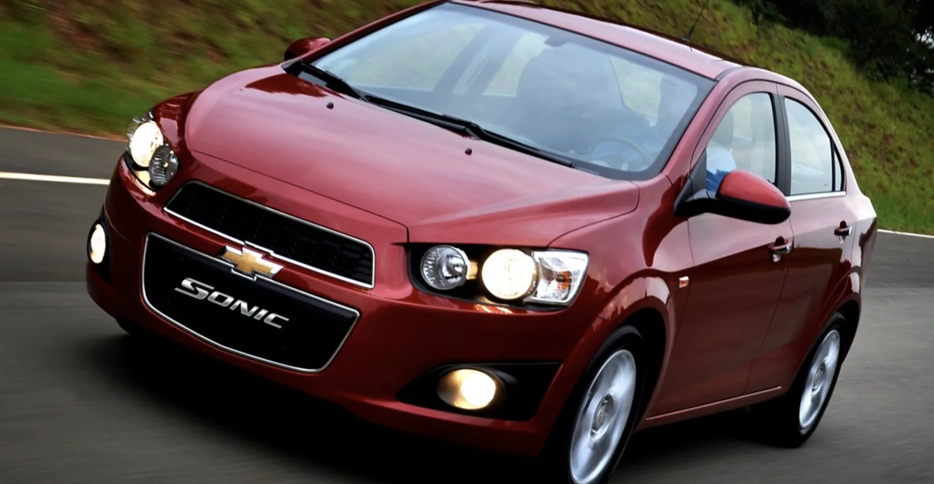 Chevrolet Sonic Sedan LTZ 2014