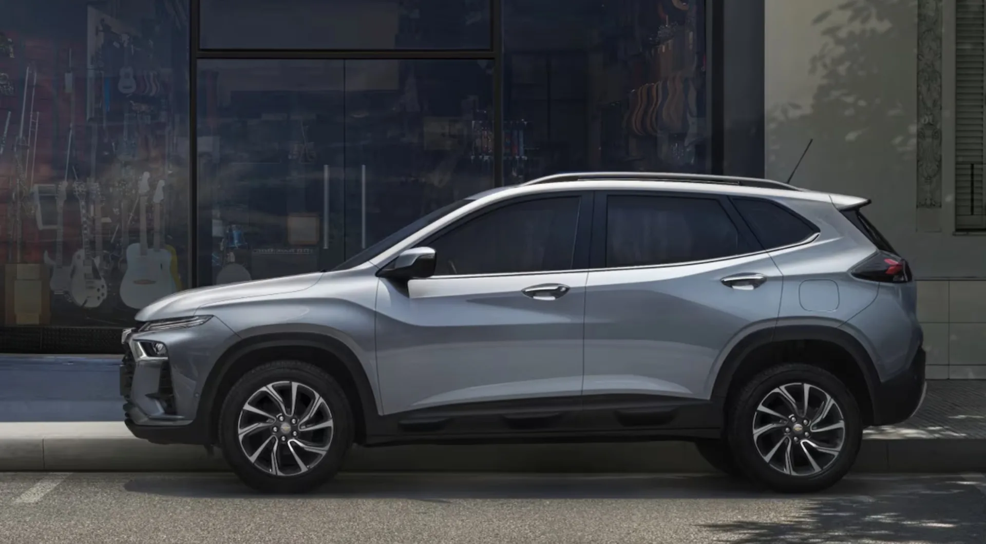 Qual o valor do Tracker Premier 2026? Ficha técnica, Consumo, Equipamentos e Fotos do SUV da Chevrolet que faz 0 a 100 km/h em 9,7s