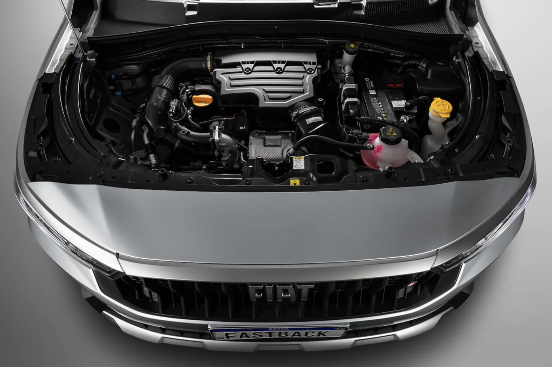 Qual é o preço do Fastback Audace 2026? Consumo, Ficha técnica, Equipamentos e Fotos do SUV híbrido que faz até 13,9 km/l