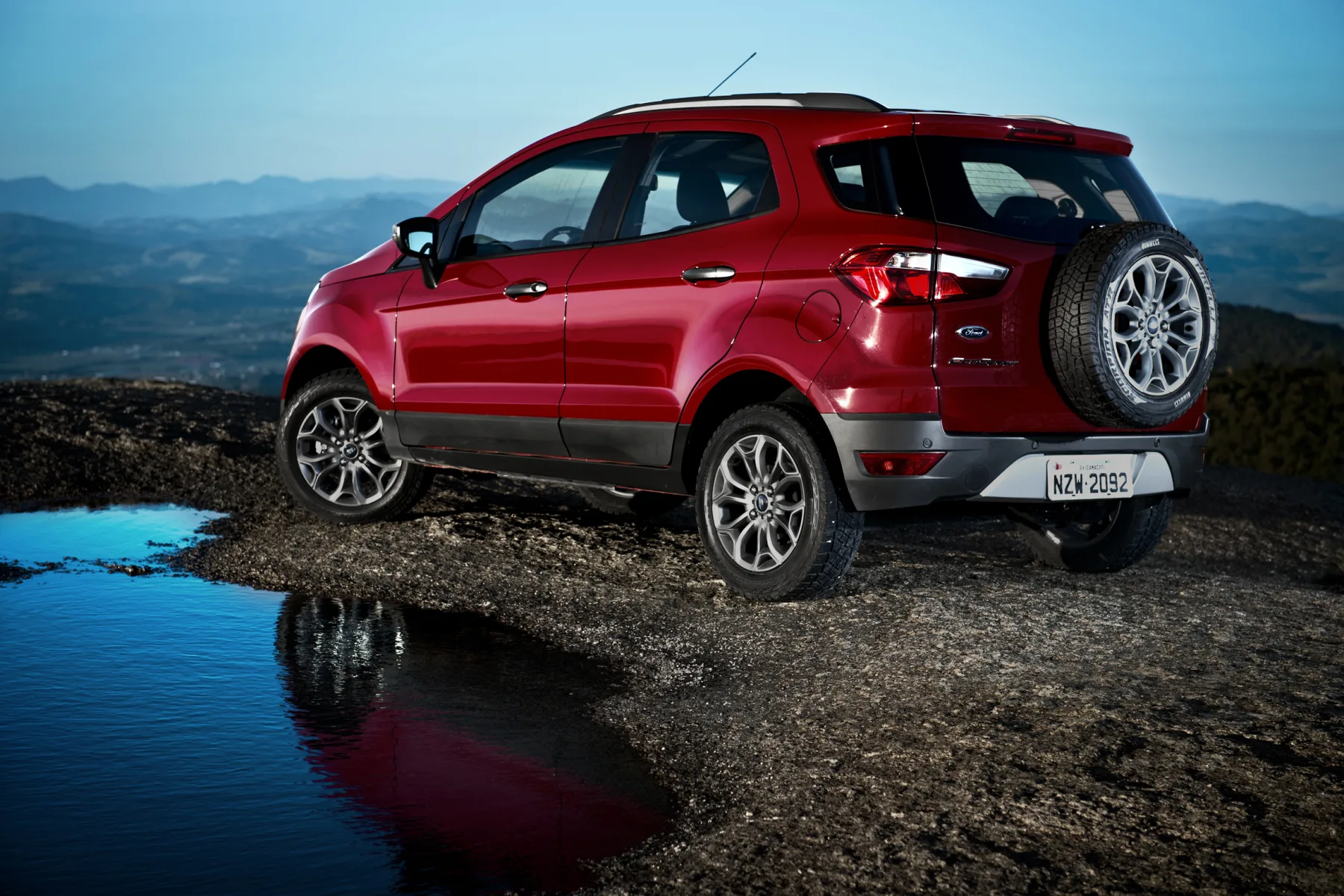 Qual o preço do Ford EcoSport FreeStyle 1.6 2013? Consumo, Ficha técnica, Equipamentos e Fotos do SUV que rende até 11,8 km/l