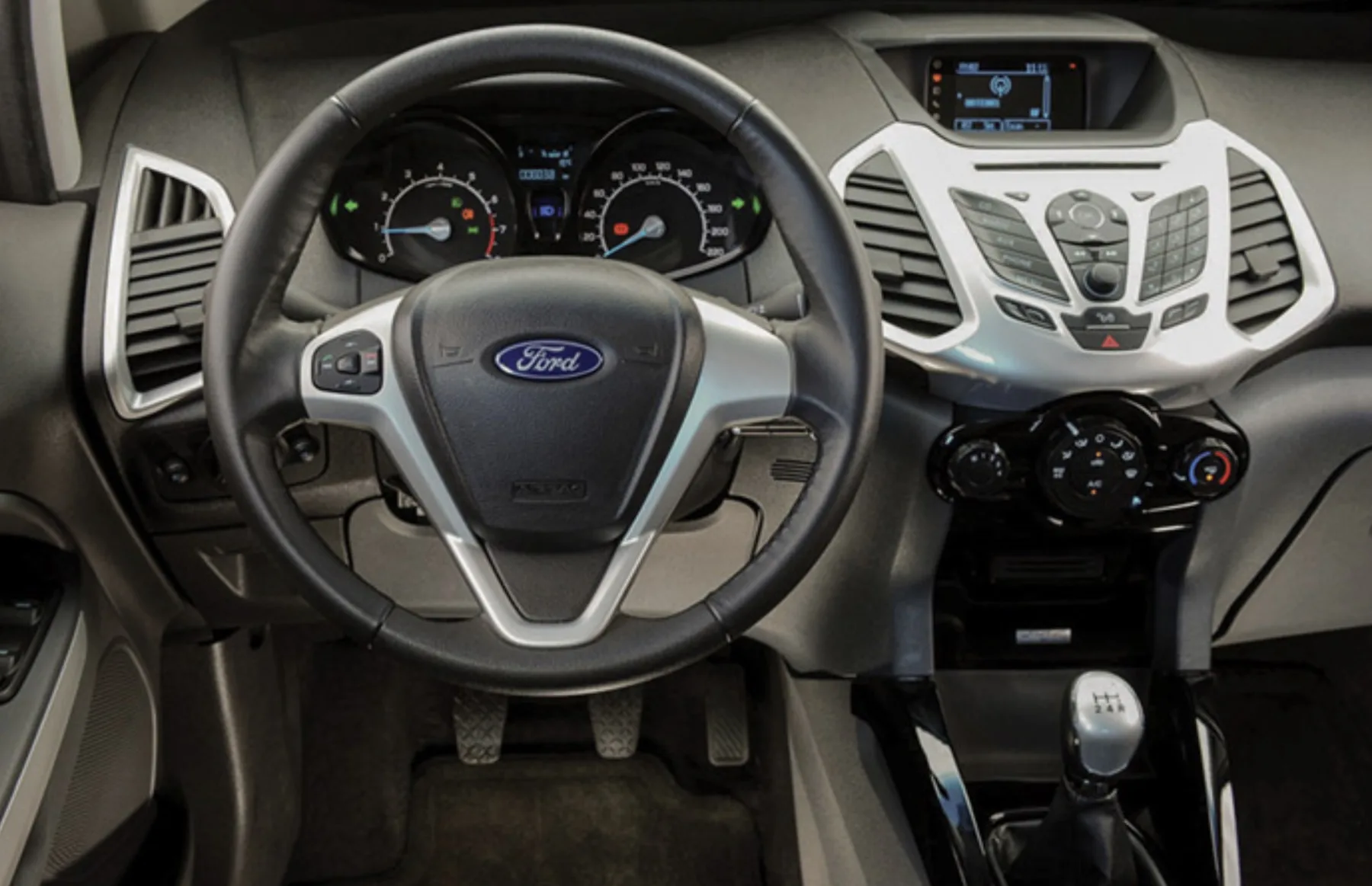 Qual o preço do Ford EcoSport FreeStyle 1.6 2013? Consumo, Ficha técnica, Equipamentos e Fotos do SUV que rende até 11,8 km/l