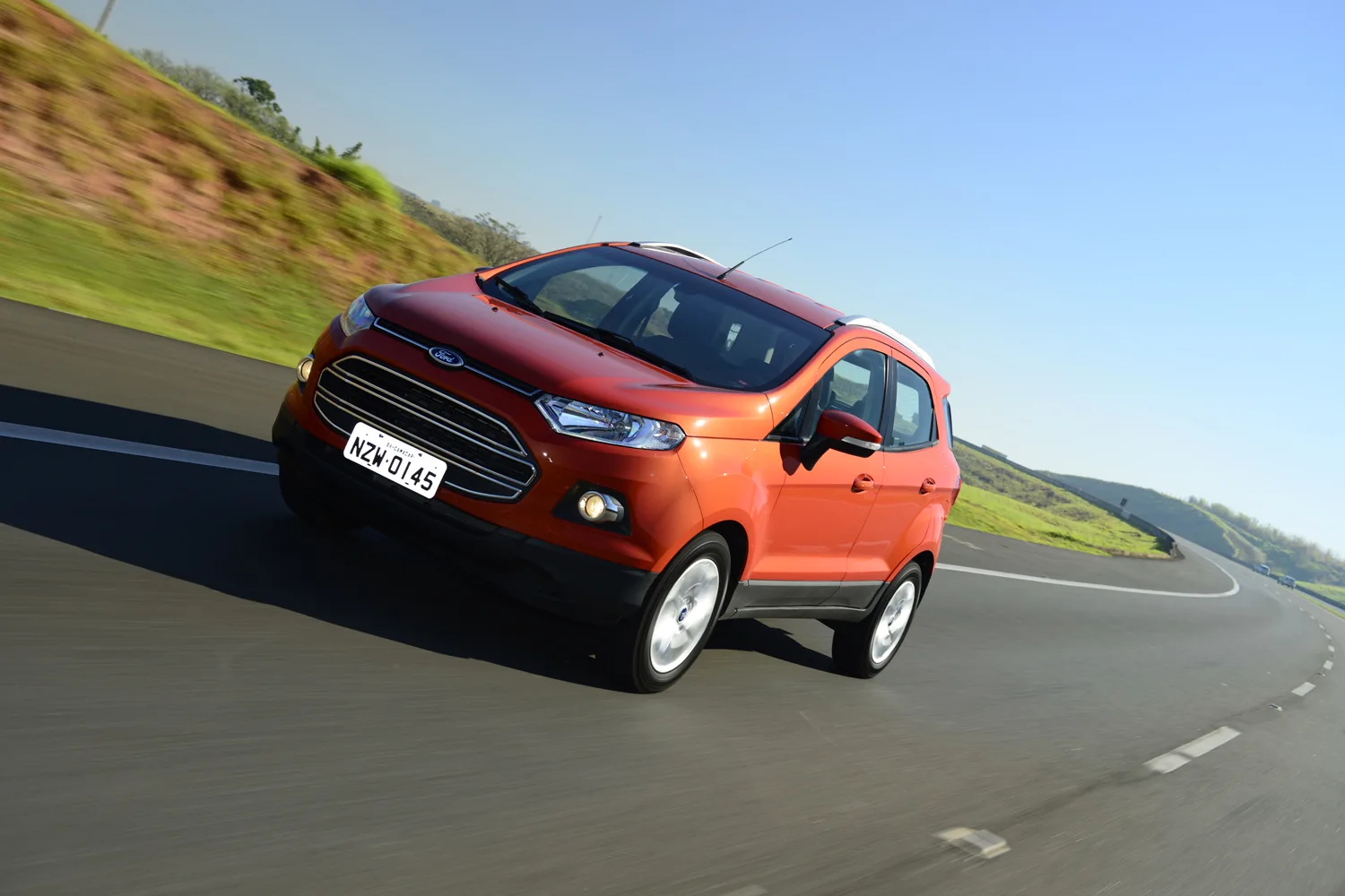 Qual o preço do Ford EcoSport FreeStyle 1.6 2013? Consumo, Ficha técnica, Equipamentos e Fotos do SUV que rende até 11,8 km/l