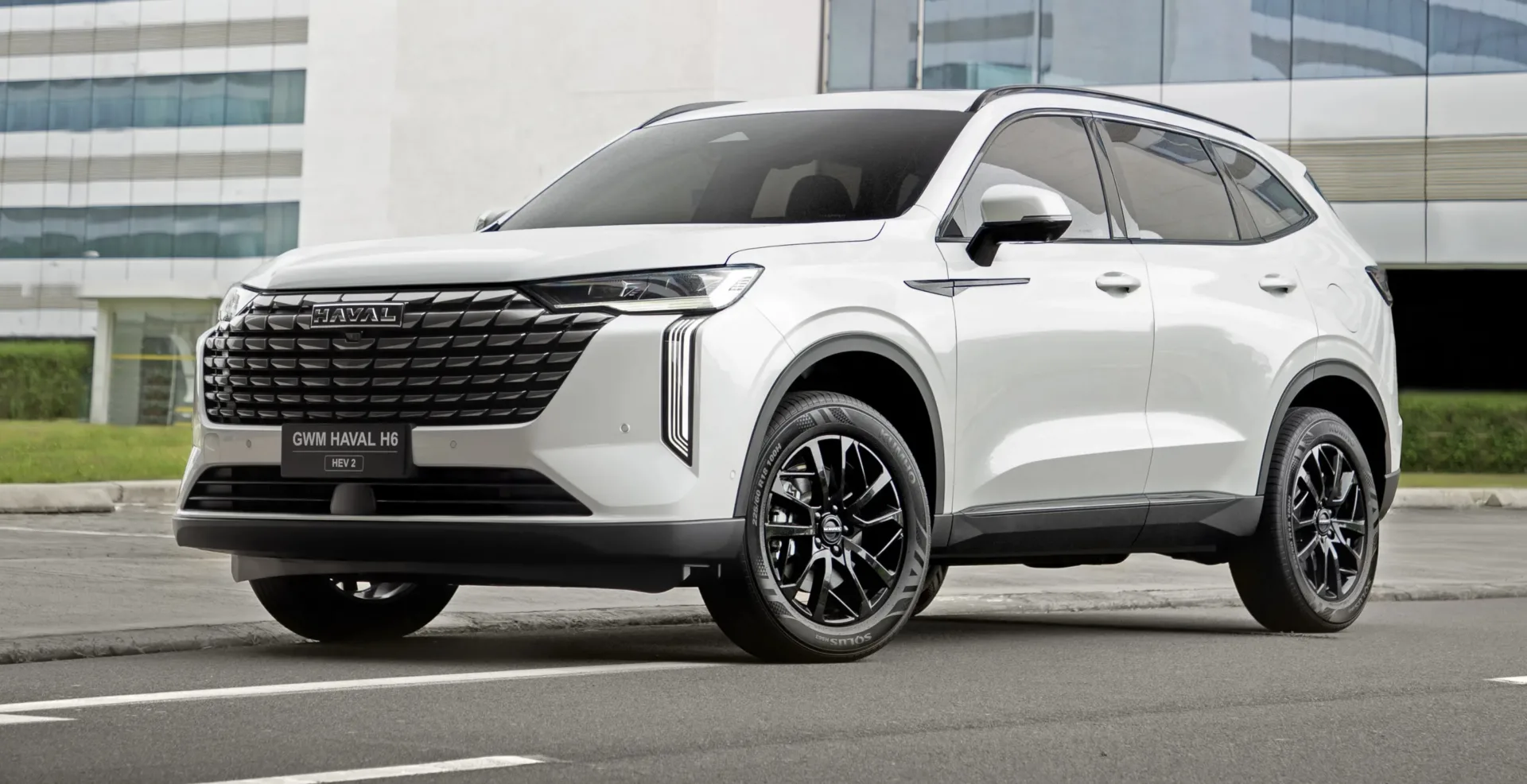 Quanto custa um Haval H6 HEV 2026? Ficha técnica completa, Preço, Consumo, Equipamentos e Fotos do SUV da GWM que faz 14,7 km/l