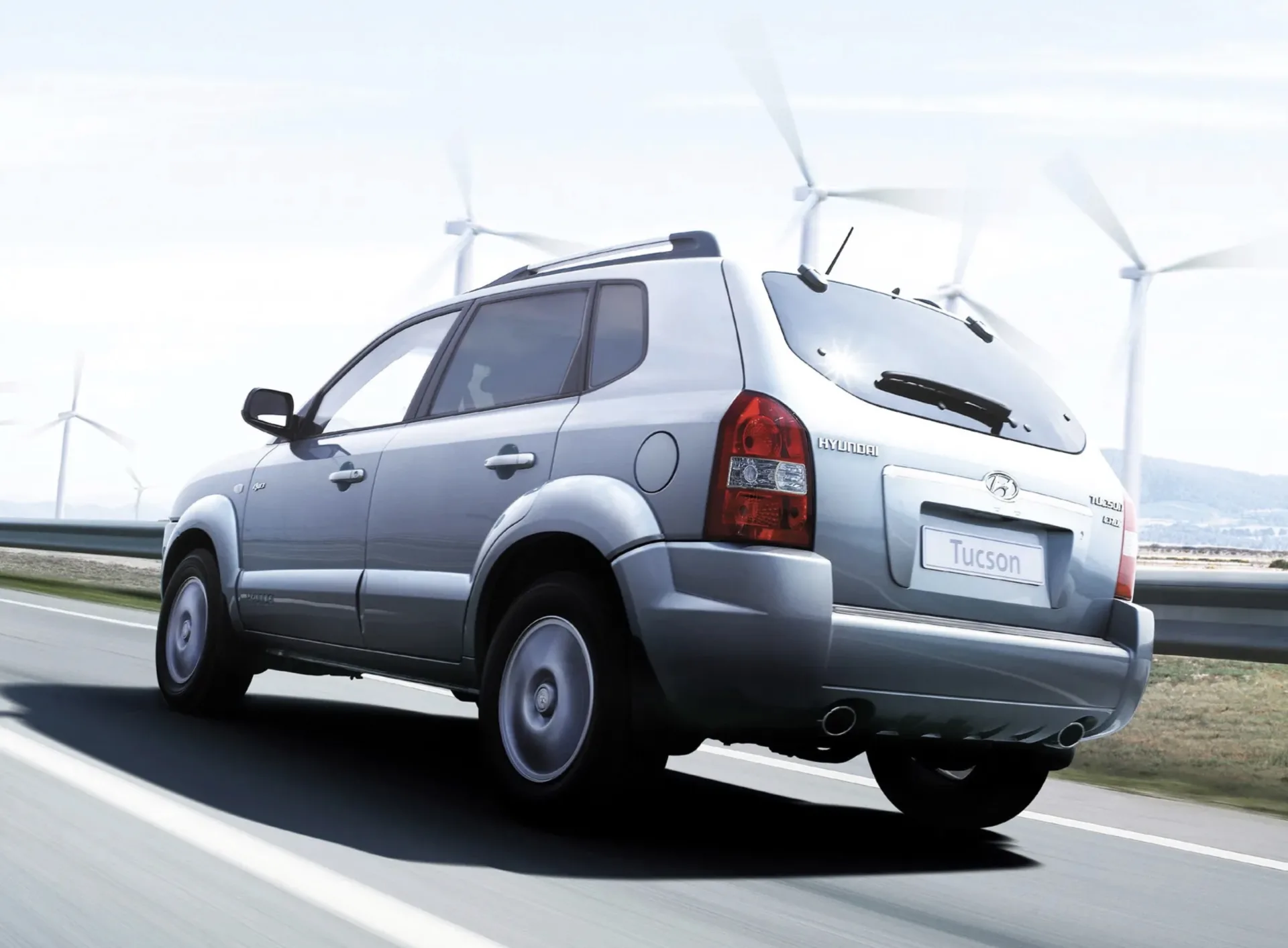 Quanto o Tucson GL 2.0 2010 faz por litro? Preço Tabela Fipe, Ficha técnica, Consumo, Equipamentos e Fotos do SUV que faz 8,5 km/l