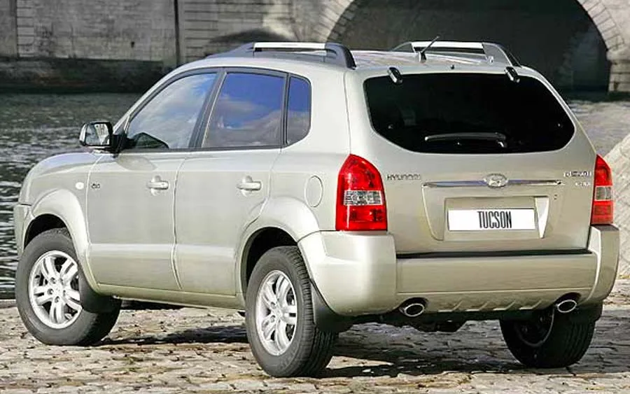 Quanto o Tucson GL 2.0 2010 faz por litro? Preço Tabela Fipe, Ficha técnica, Consumo, Equipamentos e Fotos do SUV que faz 8,5 km/l