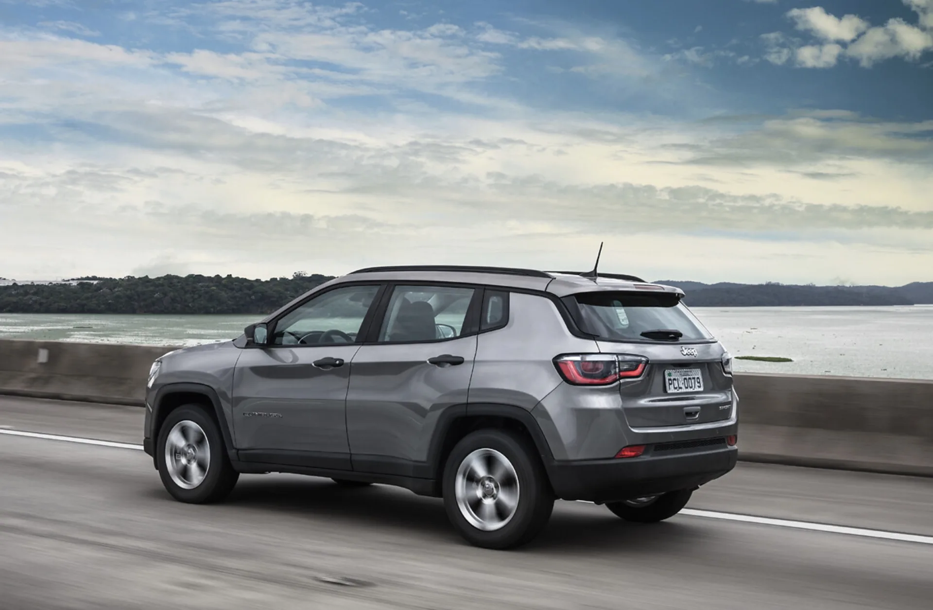 Jeep Compass Sport 2.0 2018