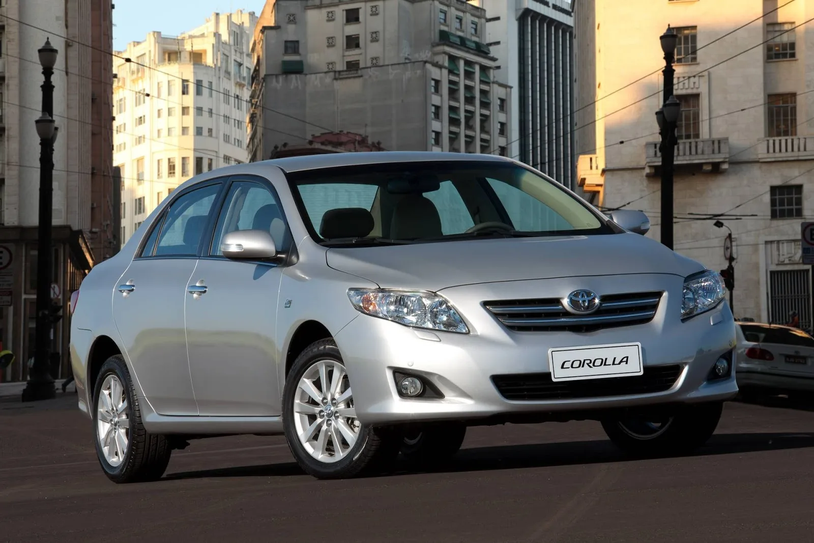 Toyota Corolla Altis 2.0 2011