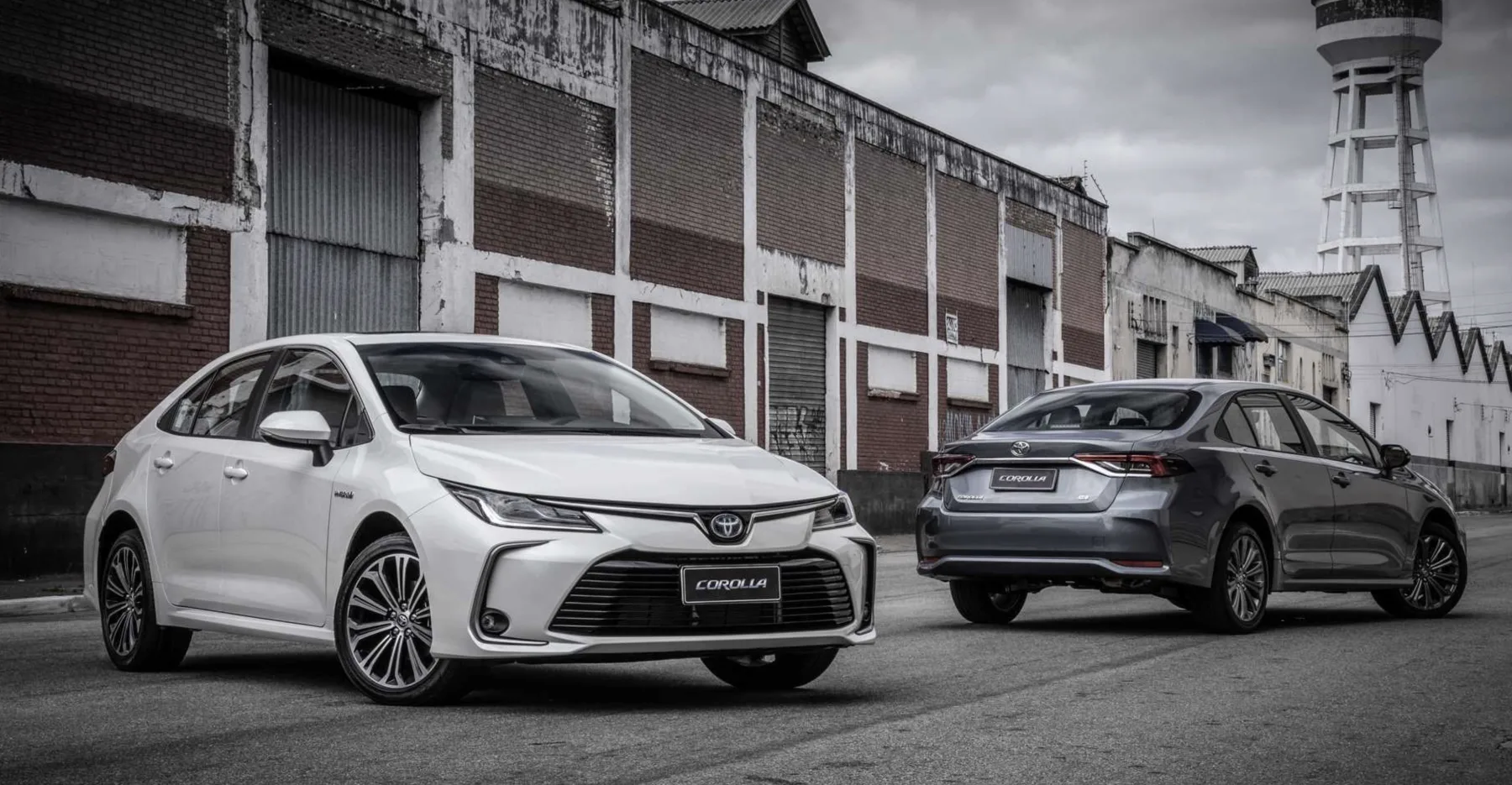 O Corolla Altis Premium Hybrid 2020 serve para quem busca economia, conforto e uso urbano constante. Como usado, vale a pena se a bateria e o histórico estiverem em bom estado.