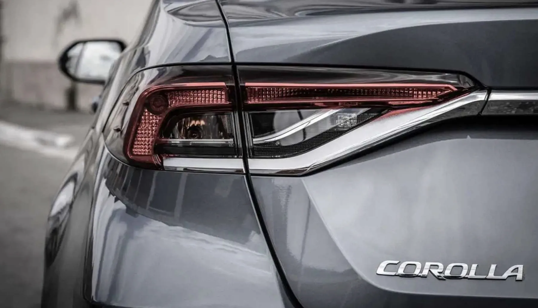 Toyota Corolla Altis Premium Hybrid 2020