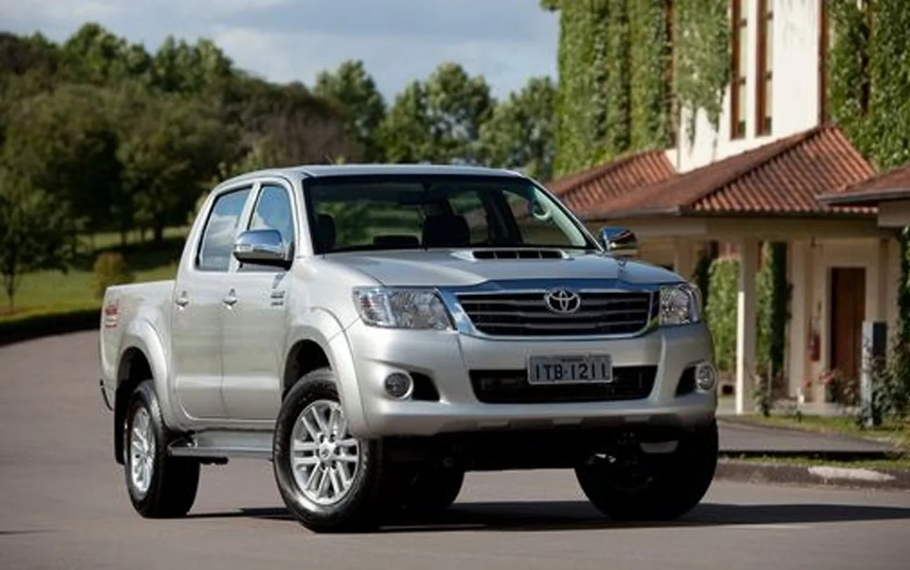 Toyota Hilux SRV 3.0 Turbo 4×4 Automática 2013