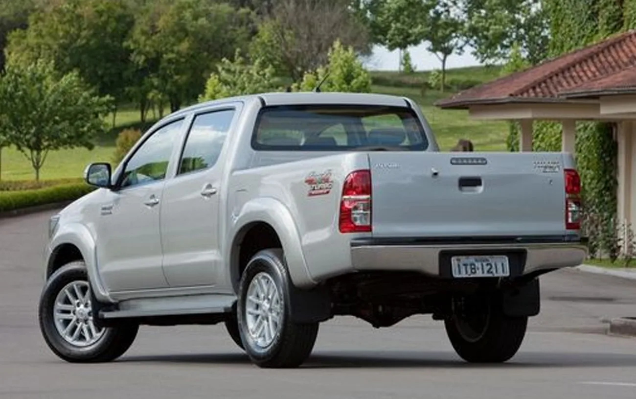 Toyota Hilux SRV 3.0 Turbo 4×4 Automática 2013