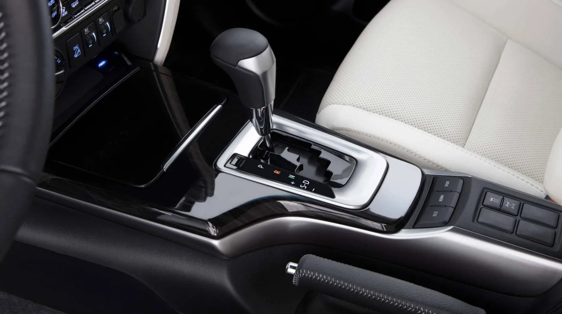 Qual o valor do Toyota SW4 SRX Platinum 2.8 2026? Ficha técnica, Preço, Consumo, Equipamentos e Fotos do SUV de 204 cv e 5 lugares