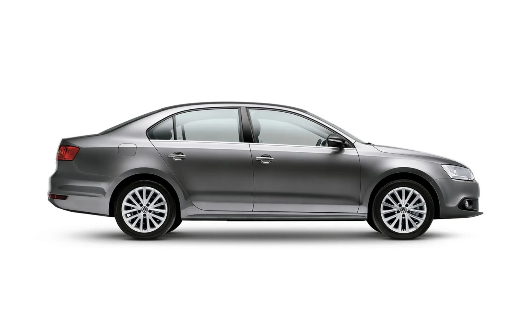 Qual o valor de um Volkswagen Jetta 2014 2.0 TSI Highline DSG? Preço, Ficha técnica, Consumo, Equipamentos e Fotos do sedã de 211 cv