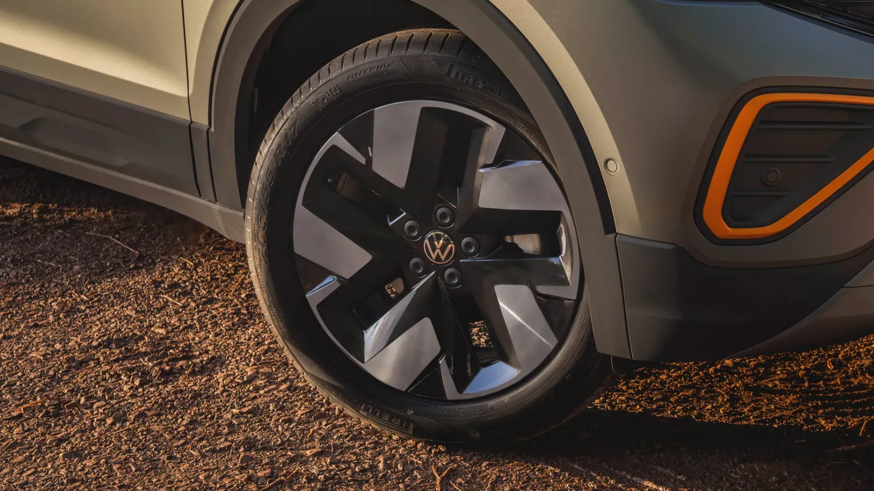 Volkswagen T-Cross Extreme 2026 aposta em visual mais agressivo e detalhes exclusivos; confira ficha técnica, preço e consumo do SUV de 150 cv