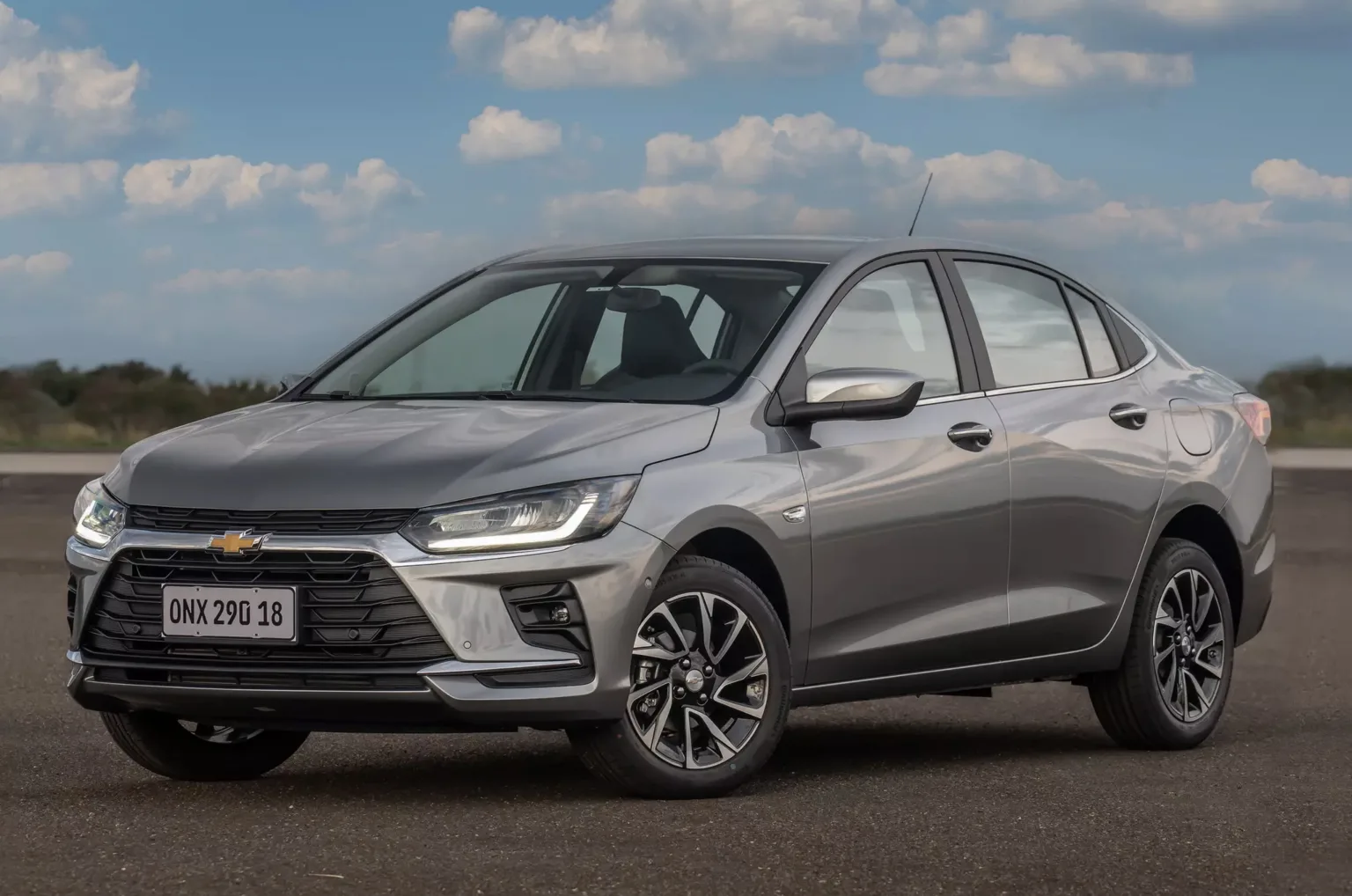 Versões vão do 1.0 aspirado econômico ao 1.0 turbo mais forte, servindo tanto quem busca baixo custo por quilômetro quanto quem quer conforto e desempenho no dia a dia.