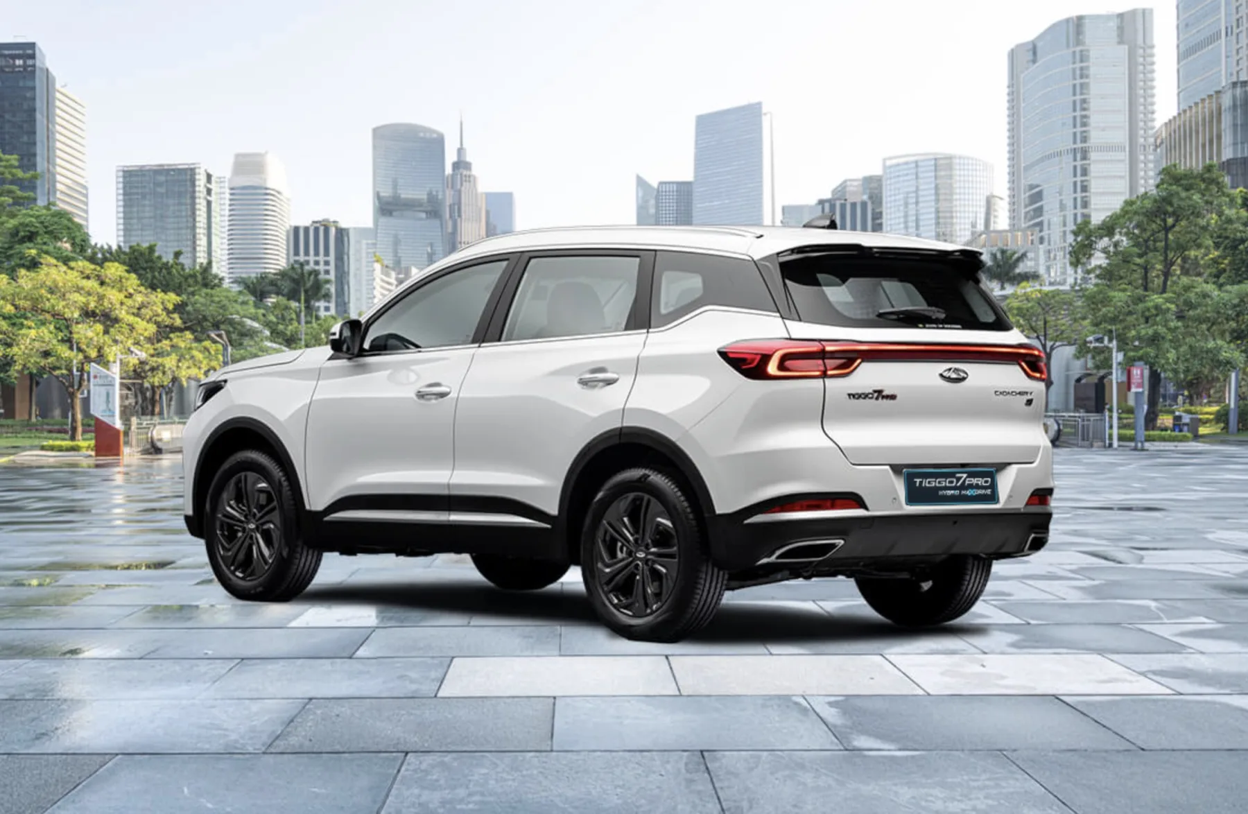 O consumo fica em 8,1 km/l no etanol e 11,1 km/l na gasolina na cidade. Na estrada chega a 11,2 km/l. Tanque de 51 litros garante até 570 km.