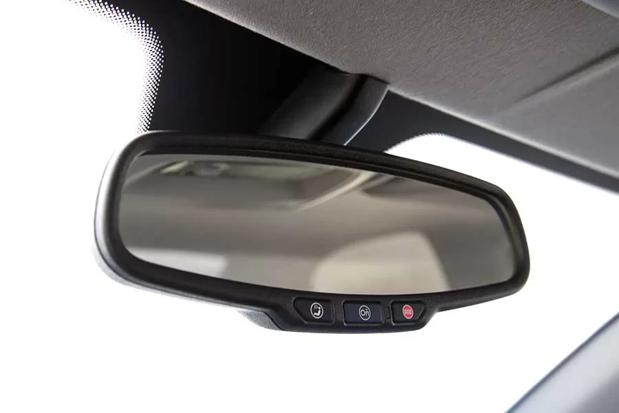 Qual o preço do Chevrolet Prisma LTZ 1.4 automático 2019? Preço Tabela Fipe, Ficha técnica, Consumo, Equipamentos e Fotos do sedan usado ideal para quem quer espaço