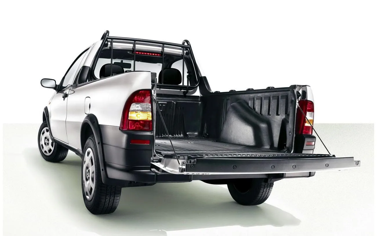 Versões Working, Trekking e Adventure da Strada 2010 atendem trabalho, uso misto e lazer, com cabines variadas e motores flex focados em robustez e versatilidade.