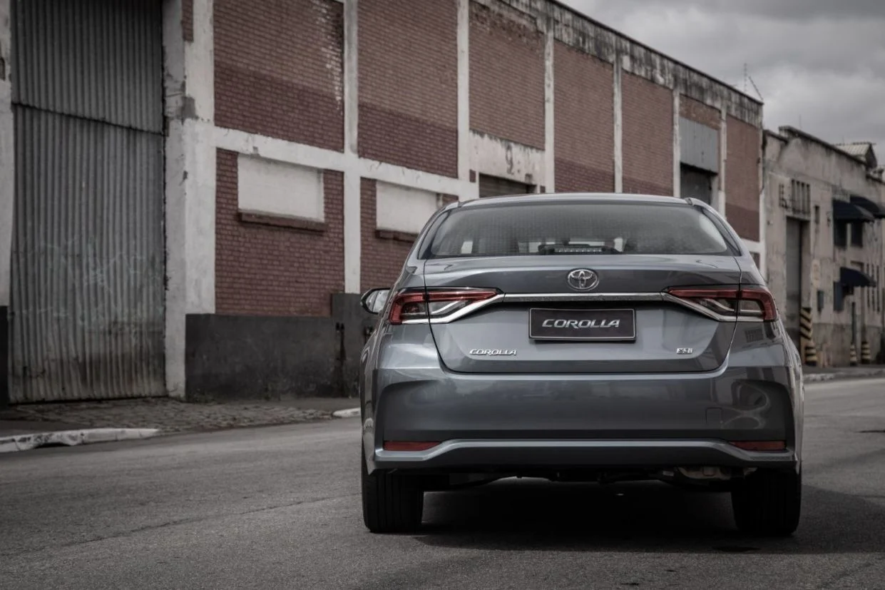 Motor 2.0 de 177 cv e 21,4 kgfm, consumo de até 13,9 km/l e porta malas de 470 litros, Toyota Corolla XEi 2020 ainda é boa opção no mercado de usados