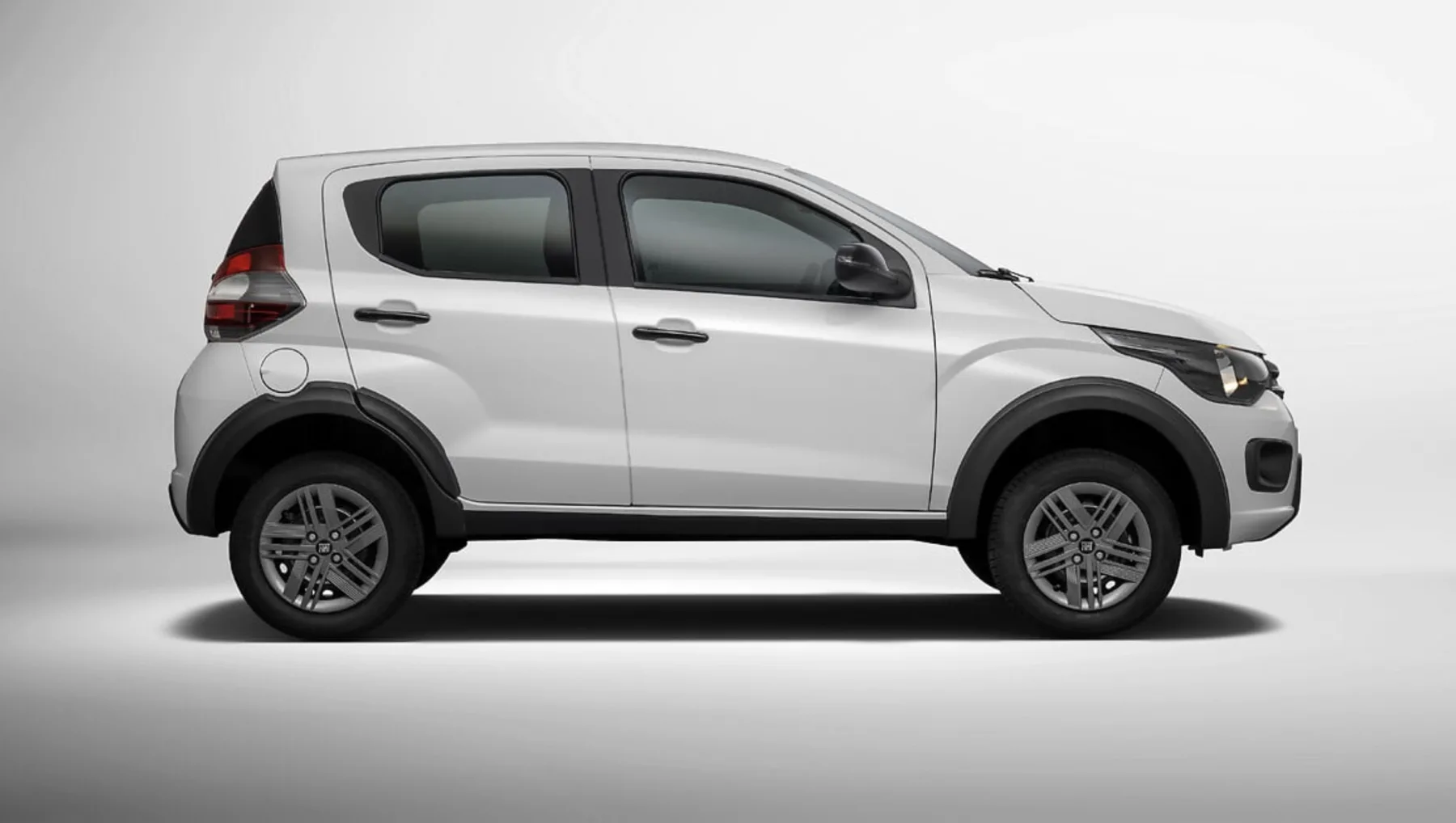 Com preço na faixa de R$ 82 mil, é escolha racional para uso urbano.