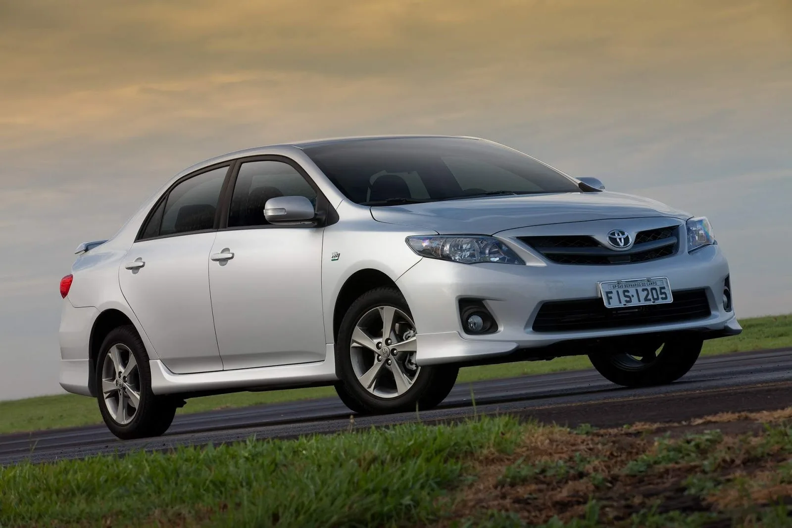 Toyota Corolla XRS 2.0 2013