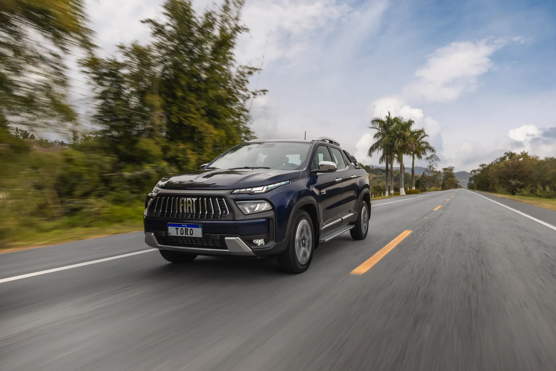 A Fiat Toro 2026 surge atualizada em um momento delicado. Liderar por anos não garante relevância automática quando rivais mudam rápido. É aqui que a história começa.