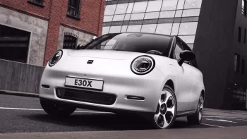 Maior que o BYD Dolphin? O trunfo técnico do JAC EJS-3 para sobreviver em 2026