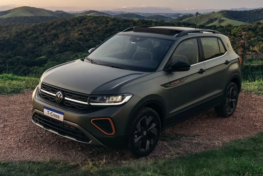 Volkswagen T-Cross e Chevrolet Onix voltam ao gosto do brasileiro; veja a lista dos 50 carros mais vendidos de novembro de 2025