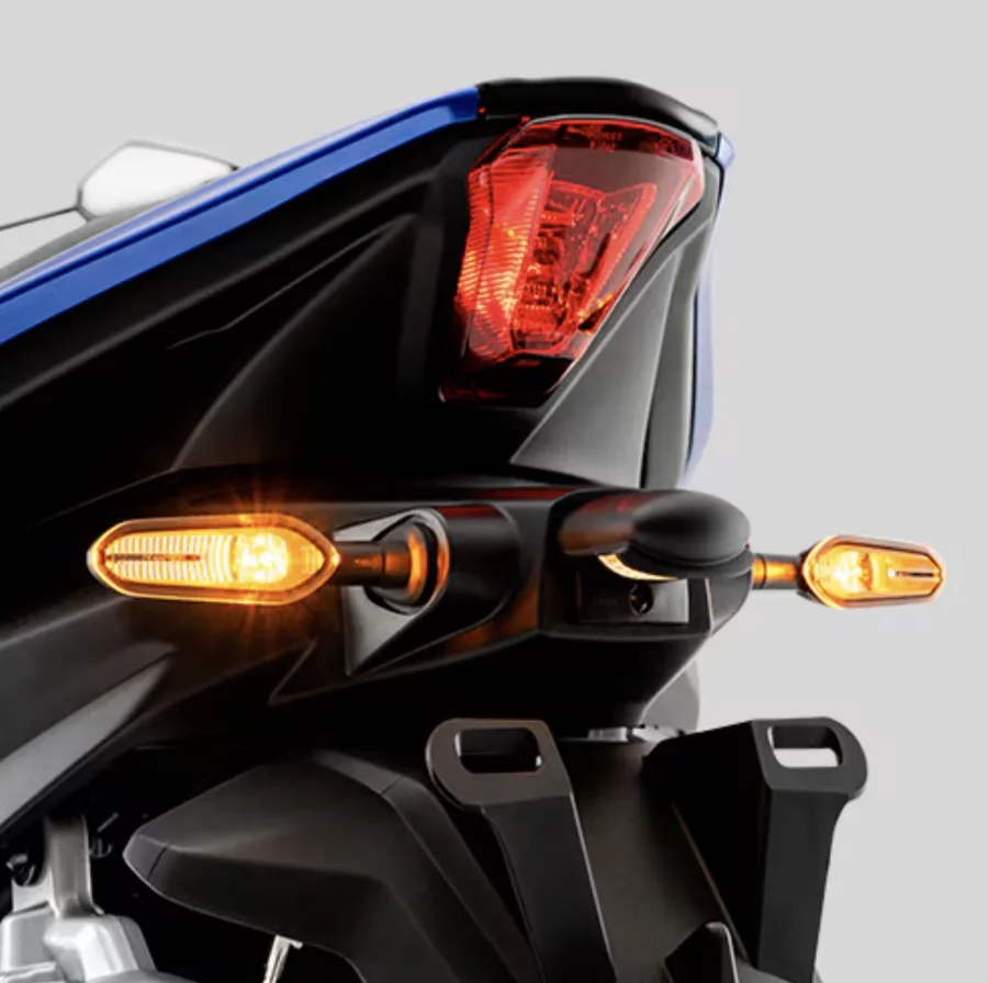 Yamaha Aerox 2026 desafia Honda PCX e promete livrar o bolso de quem roda todo dia custando R$ 19 mil