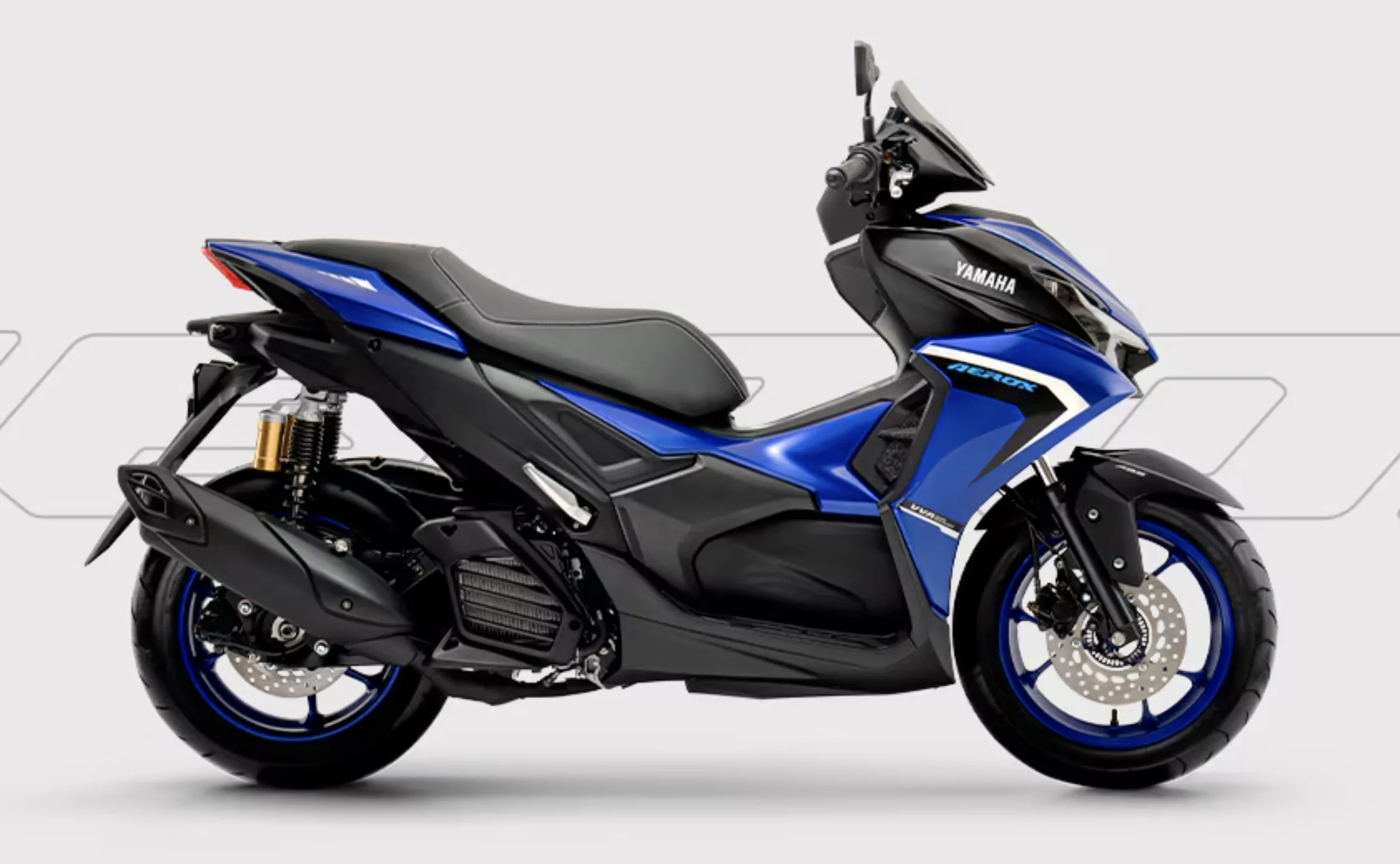 O motor 160 cc com VVA entrega respostas rápidas, enquanto o Stop & Start ajuda a gastar menos nas paradas longas. É o tipo de detalhe que pesa no bolso de quem roda muito. Siga para ver.