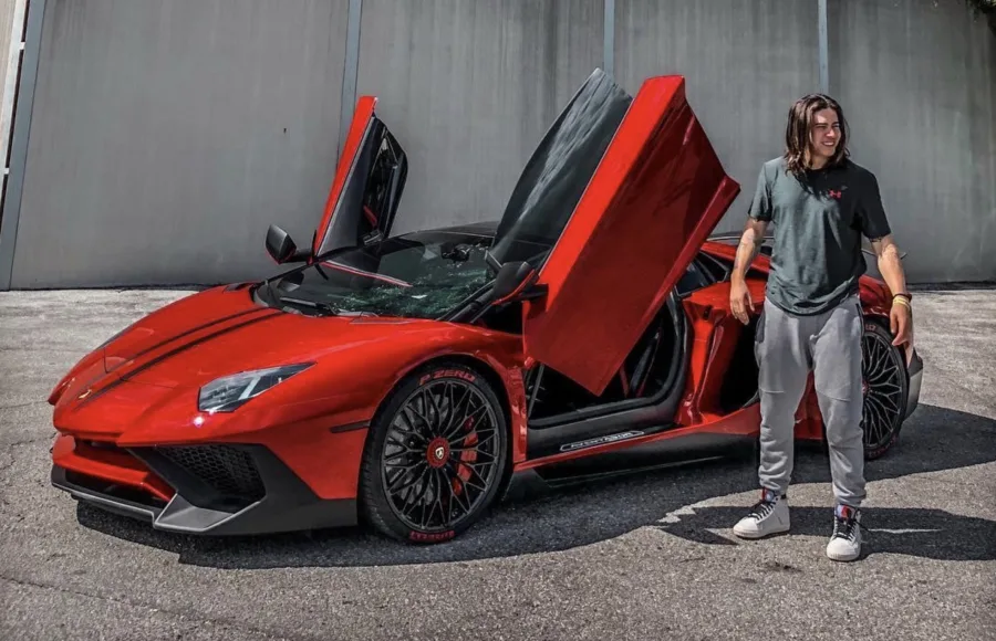 Whindersson Nunes: “Tive vários carros que nunca usei”, disse o humorista em entrevista