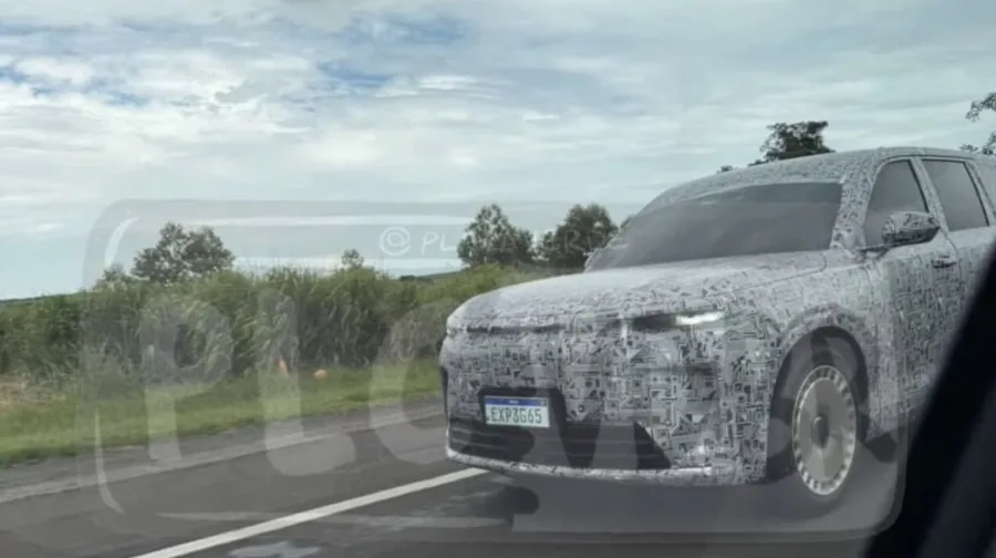 GAC S9 aparece em flagra do Placa Verde: Carro já roda em testes no Brasil