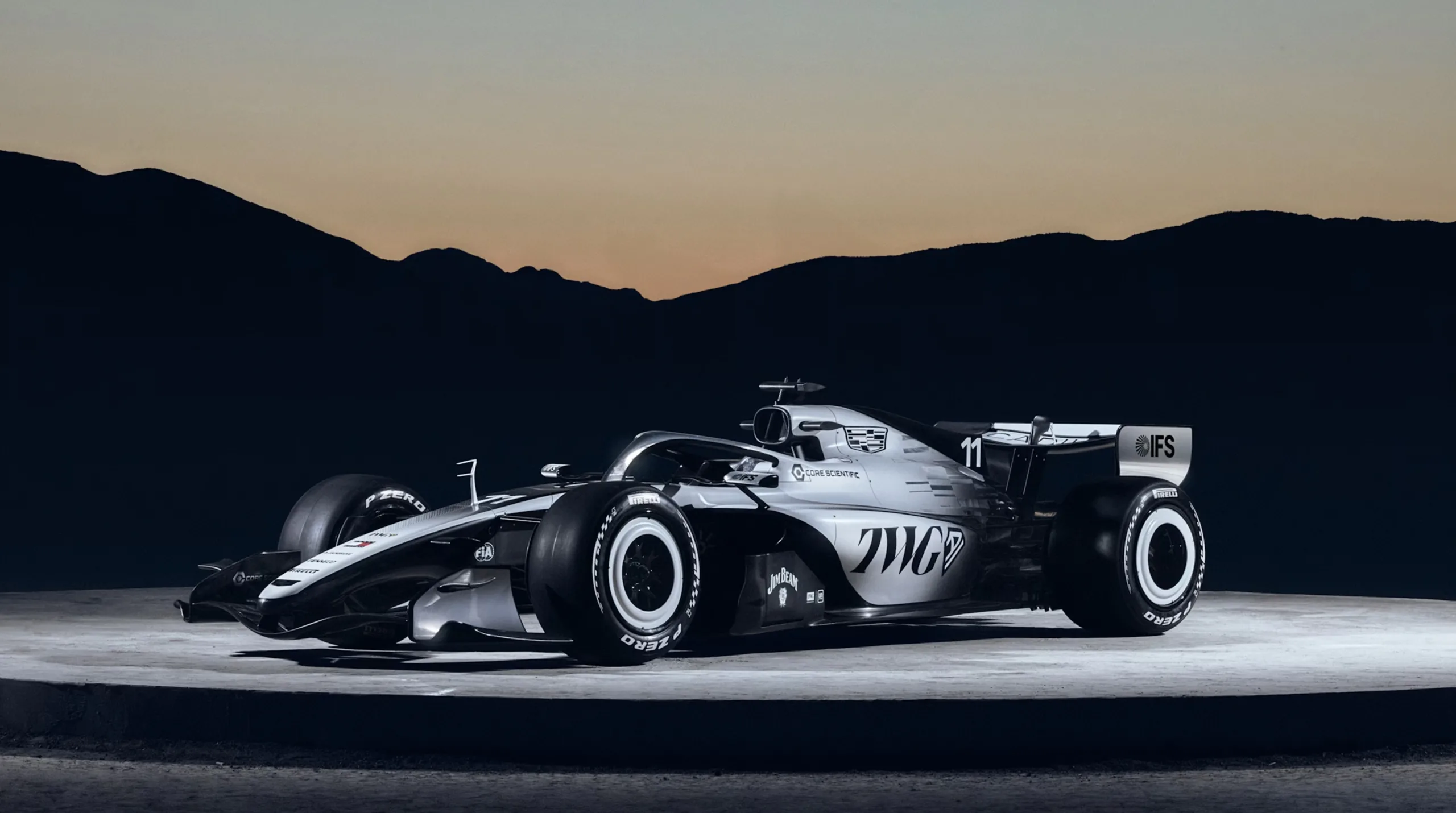 Executivos da General Motors acompanharam o lançamento em Nova York, reforçando que o projeto da Cadillac F1 tem peso corporativo e não é uma aventura improvisada.