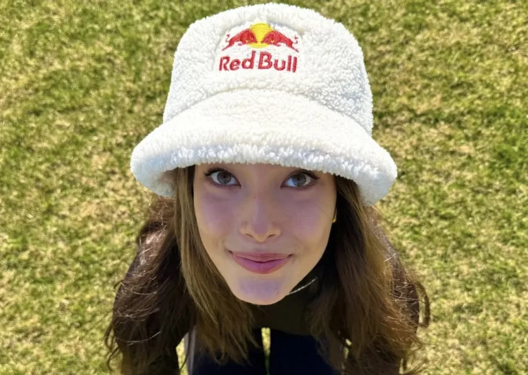 Eileen Gu Ailing, sucesso no Instagram, chega a Milão-2026 como atleta mais bem paga dos Jogos de Inverno aos 22 anos