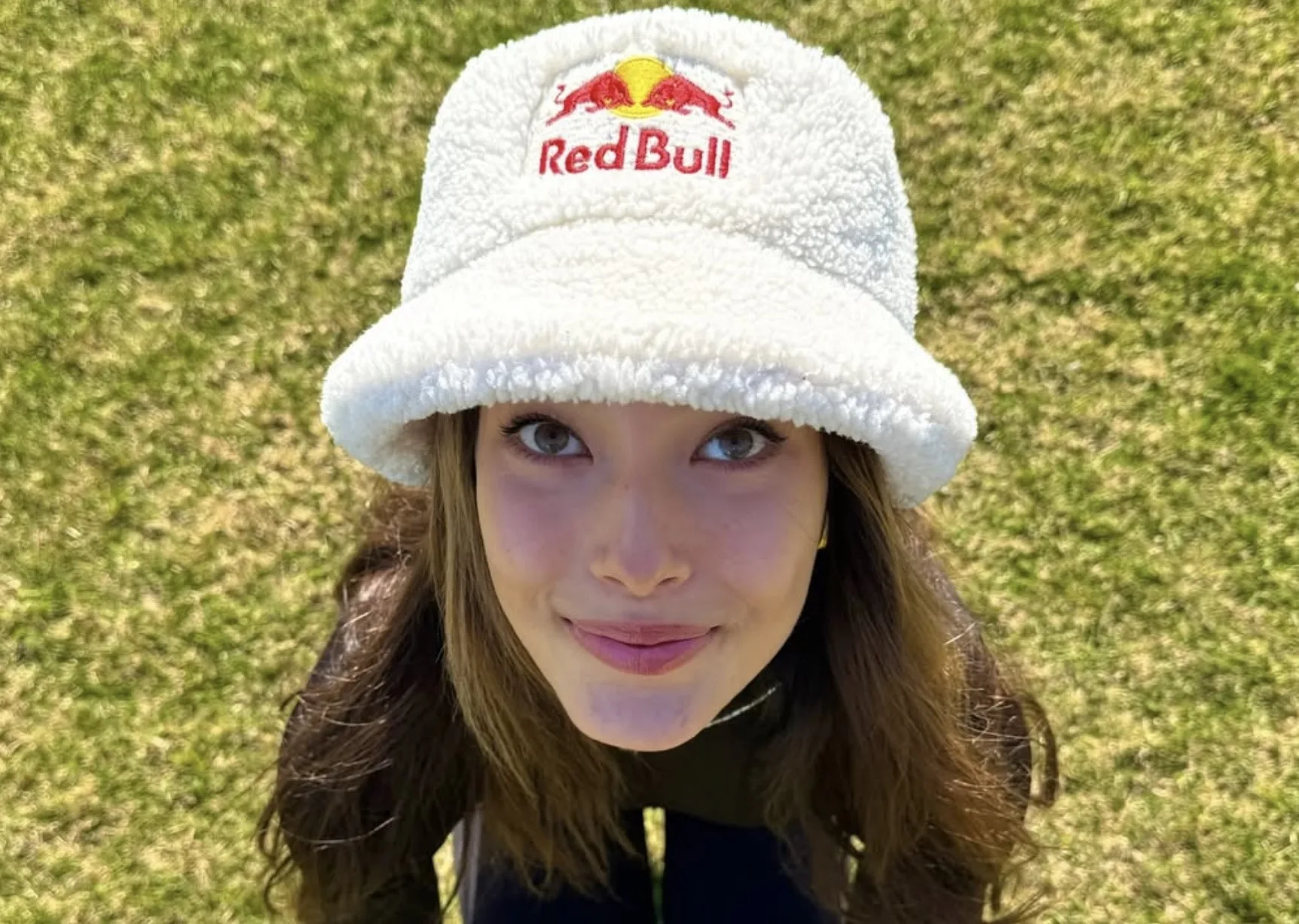 Eileen Gu Ailing, sucesso no Instagram, chega a Milão-2026 como atleta ...