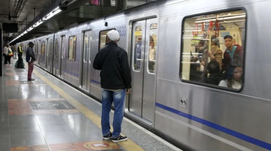 Greve de Metro em SP hoje: Metroviários decidem nesta quarta se aprovam greve que pode atingir quatro linhas do metrô de SP e mudar a rotina de milhões de passageiros