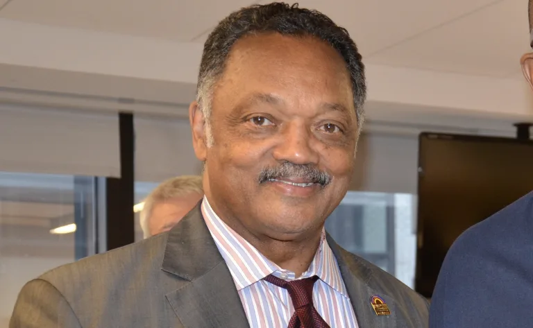Jesse Jackson morreu aos 84 anos e encerra um dos capítulos centrais da luta por direitos civis nos EUA